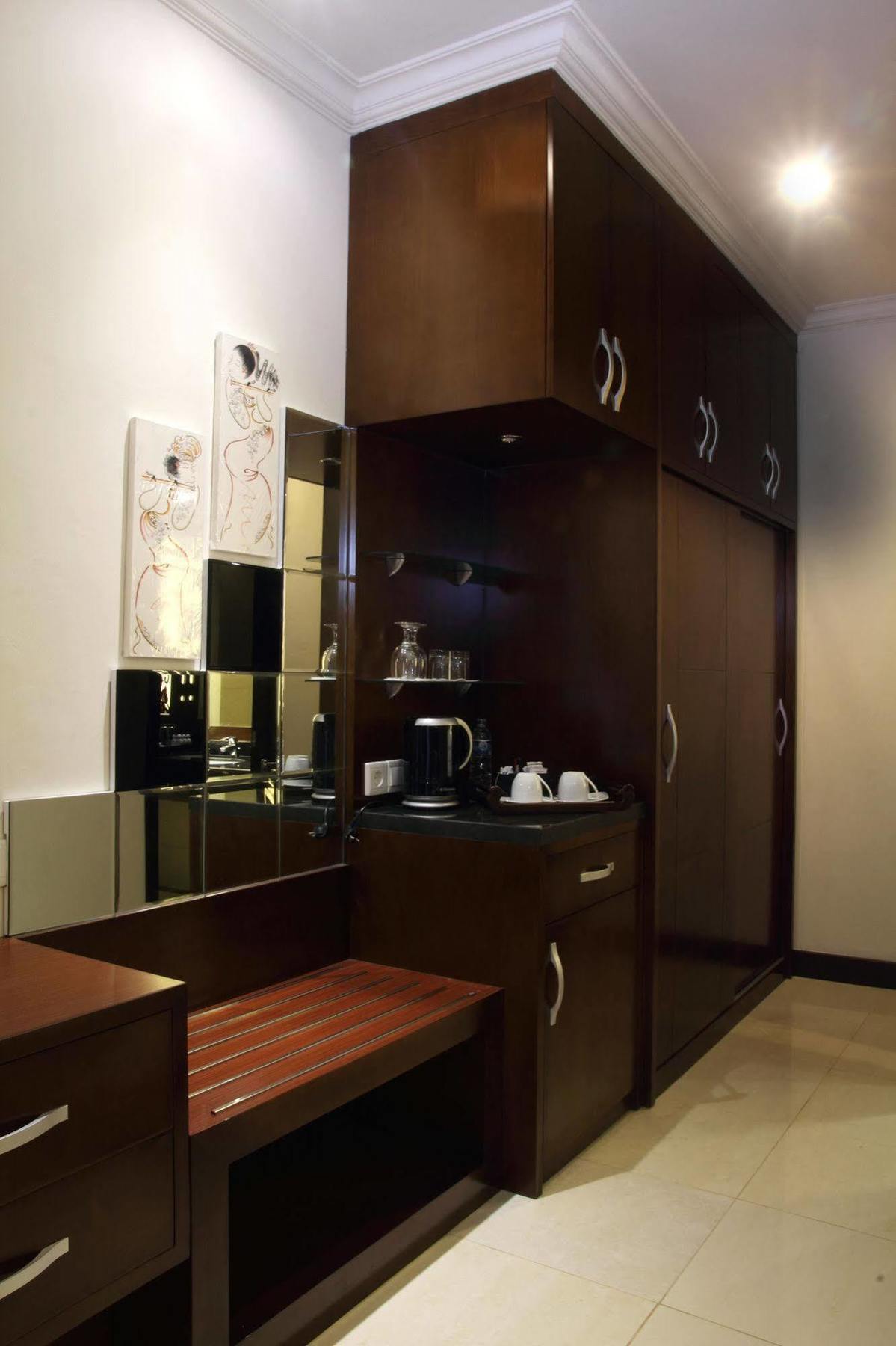 Ari Putri Hotel Sanur